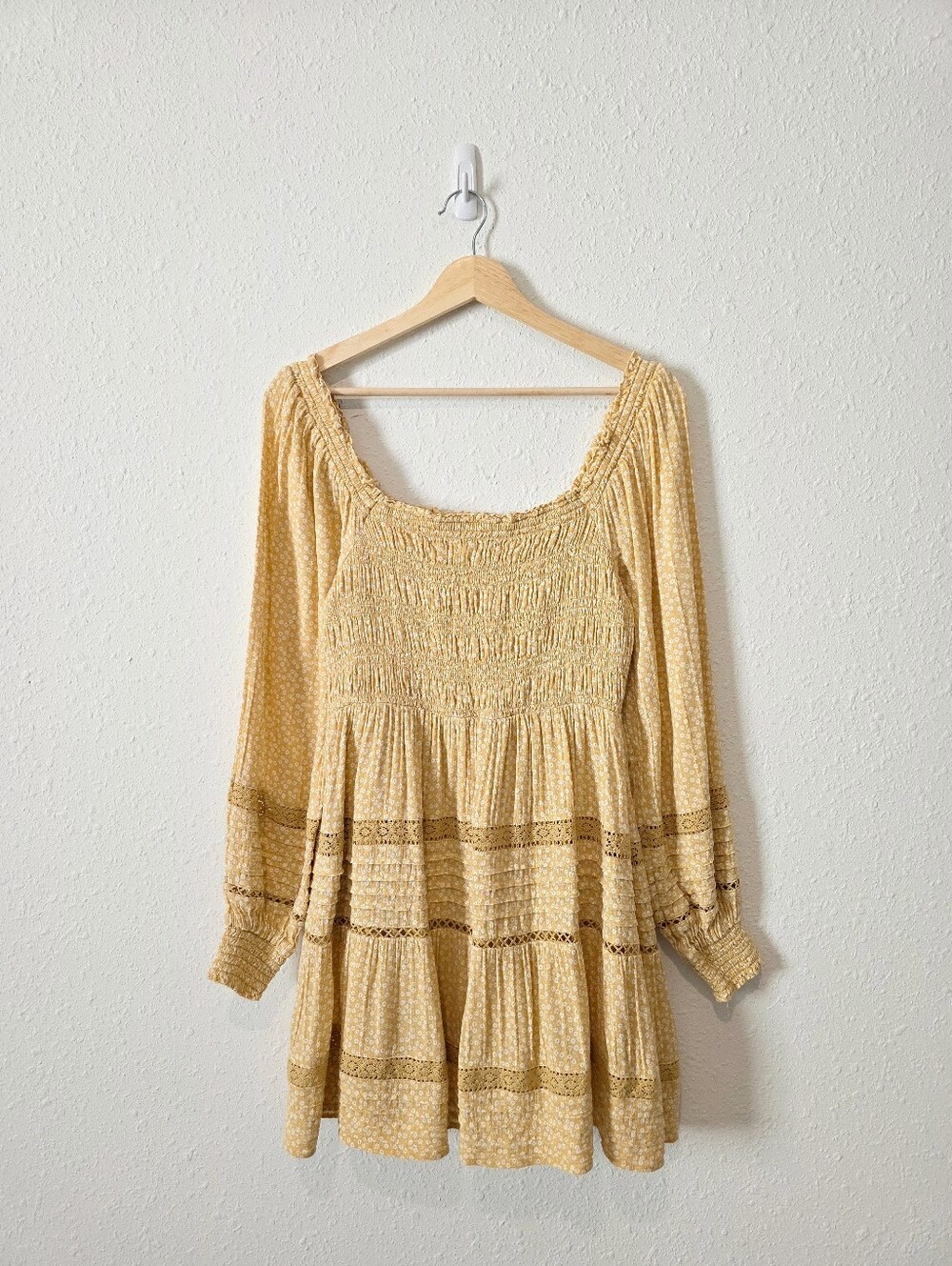 AE Yellow Floral Smocked Mini Dress S - Picture 1 of 8